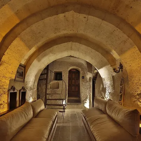 Travel Cave