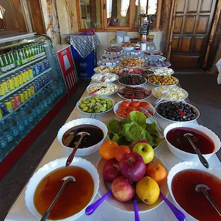 Hotel Travel Cave 2*