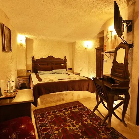Travel Cave