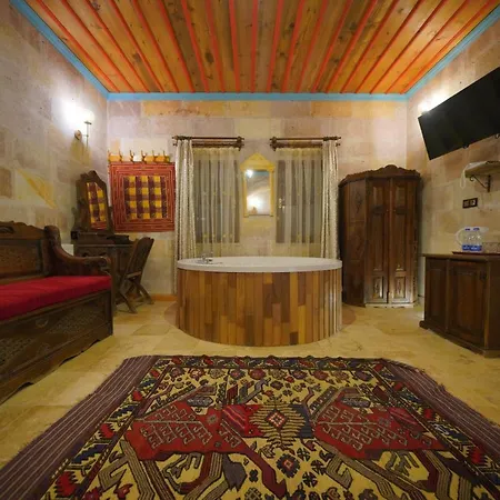 Hotel Travel Cave 2*