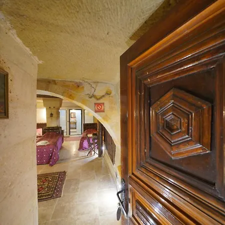 Hotel Travel Cave 2*
