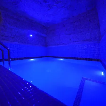 Travel Cave