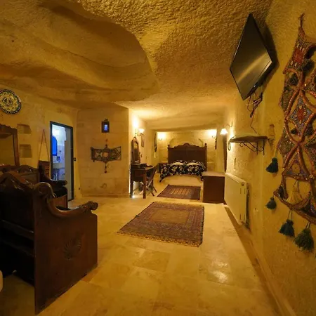 Travel Cave