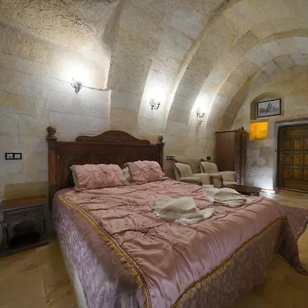 Hotel Travel Cave 2*