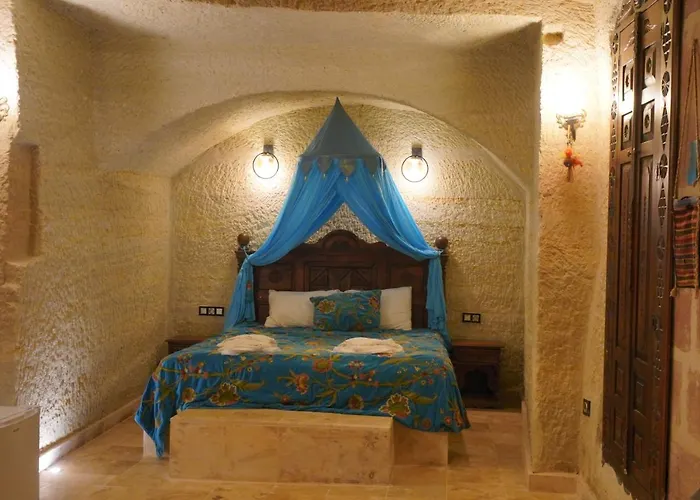 Hotel Travel Cave
