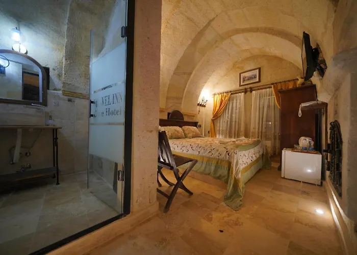 Travel Cave Hotel 2*